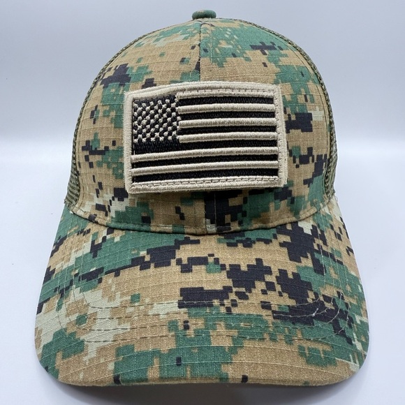 Other - US Flag Camo Baseball Cap with Detachable Flag - Unisex Outdoor Hat